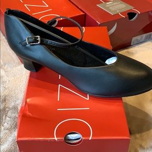 Capezio black tap jr footlight